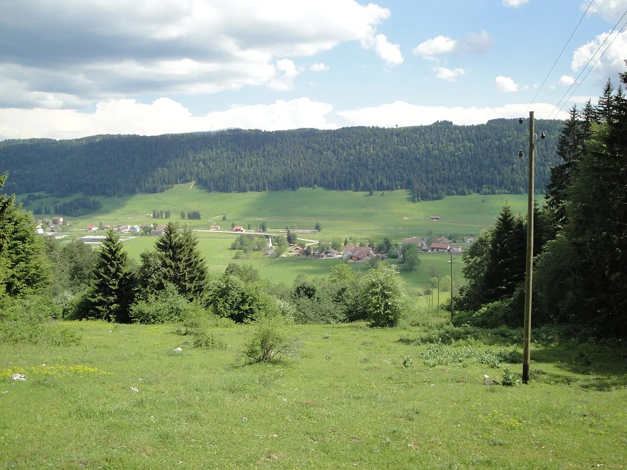 Vue d'ensemble de la localité des Verrières.